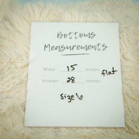 Lululemon Size 6 Black Trek Urbanite Twill Button Zip Tapered Leg Ankle Pants - Picture 5 of 5